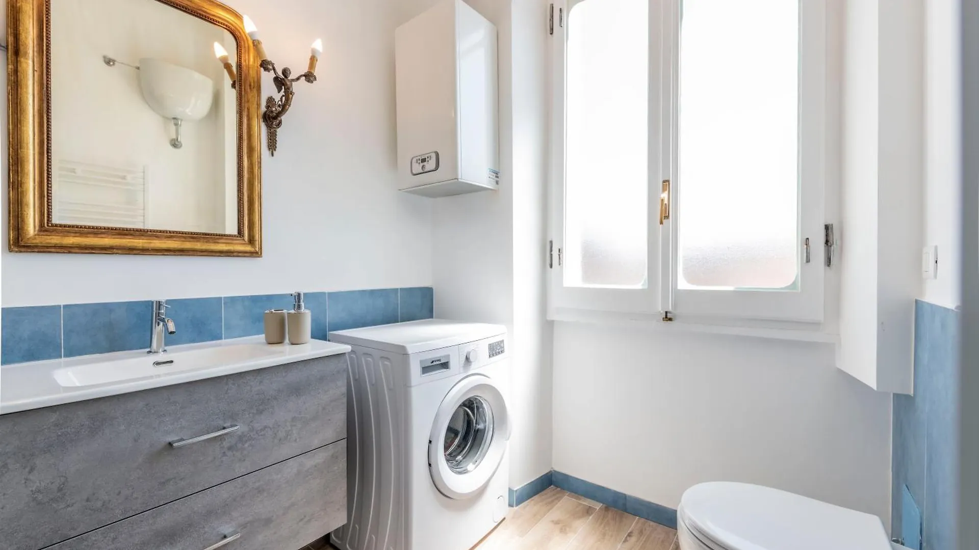 Trastevere Novecento Rome Apartment